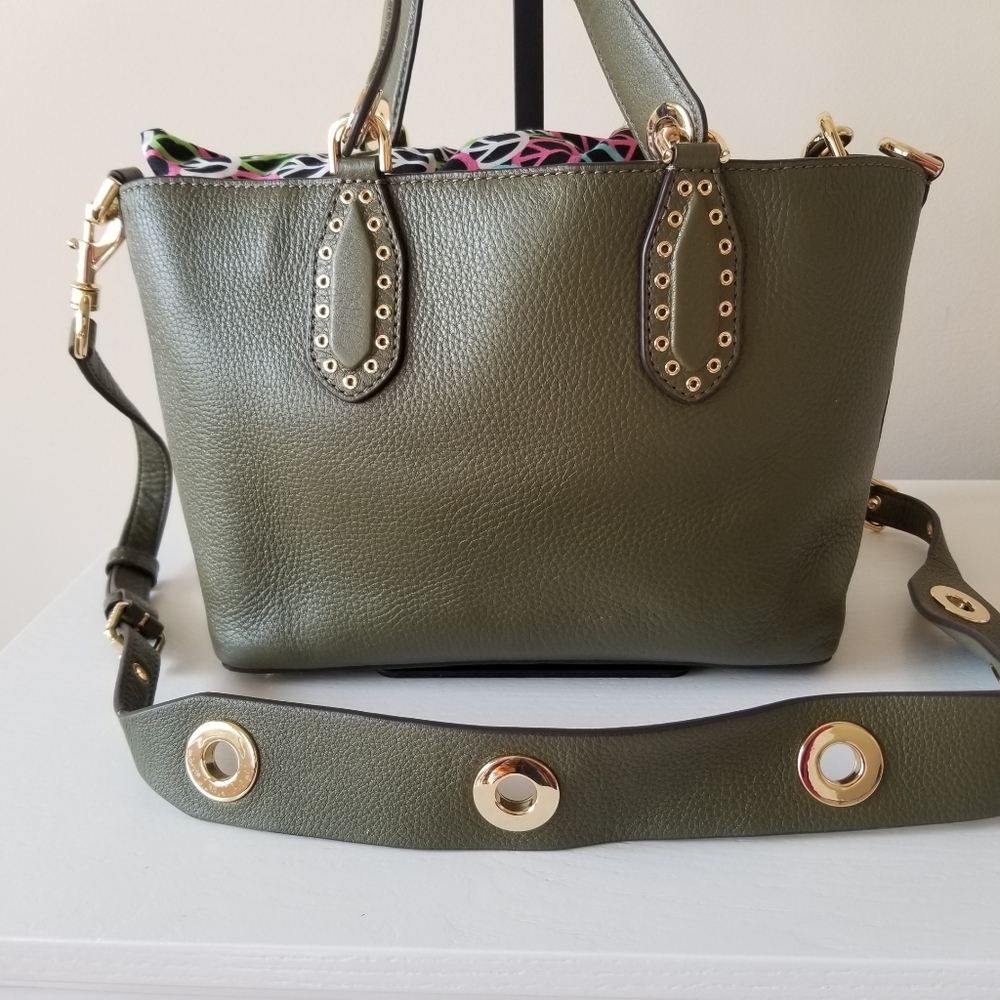 Michael Kors Brooklyn Small Grab Bag Crossbody Pebbled Leather Olive Green - Picture 4 of 13